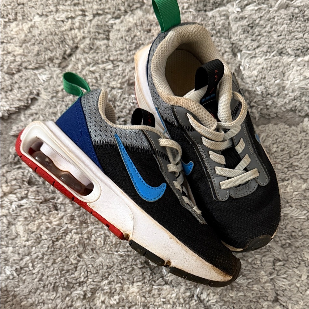 Nike toddler shoes